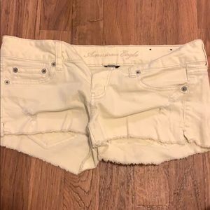 American Eagle shorts yellow stretch size 4